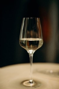 Et glas Riesling-vin